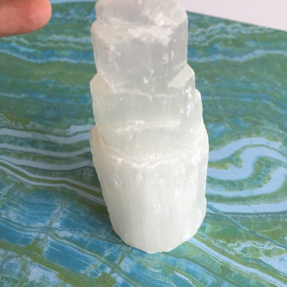 🌙✨ Selenite 🔮 - Picture 4 of 4